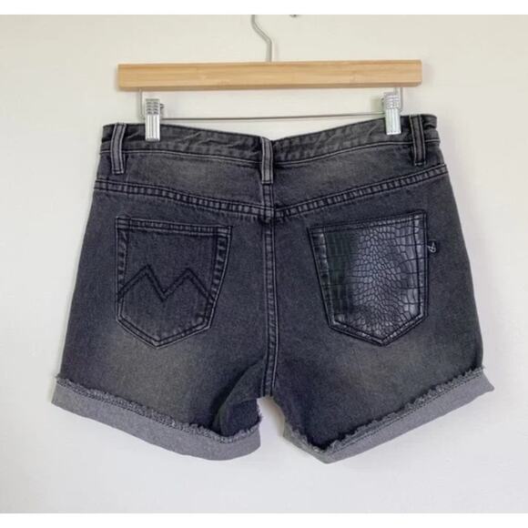 MINKPINK Washed Black Distressed Denim Shorts Small - Picture 4 of 7